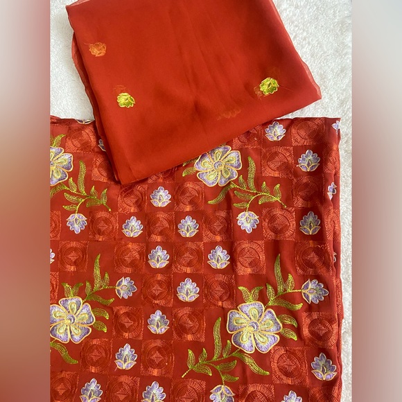 UNSTITCHED KAREEB EMBROIDERY SUIT FOR WOMEN - Picture 4 of 5